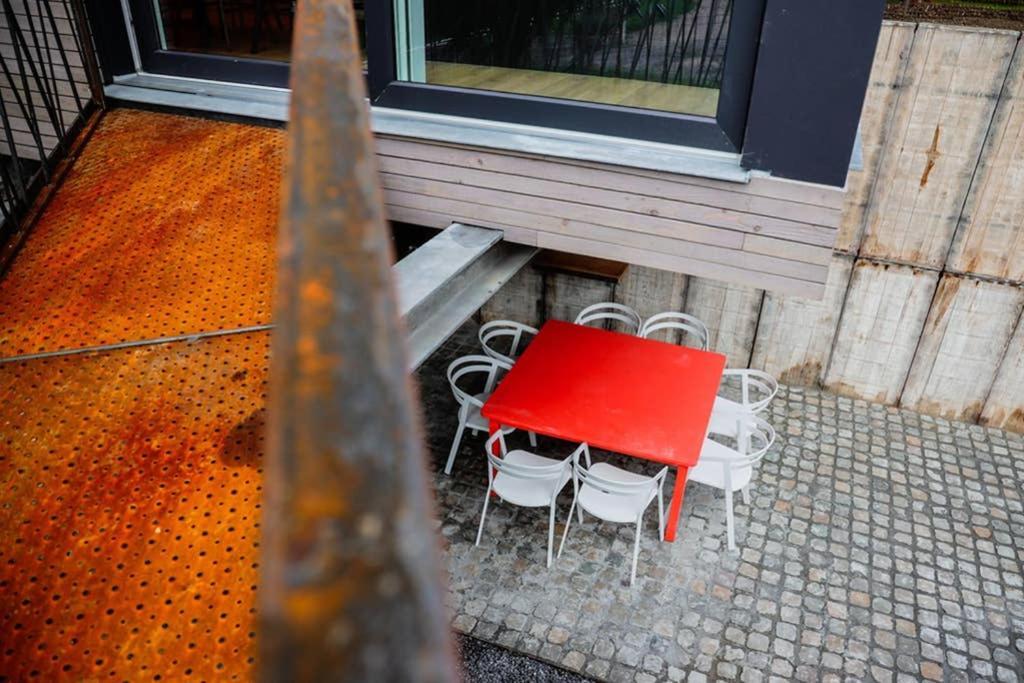 Amazon Corten Marche-en-Famenne Exterior photo